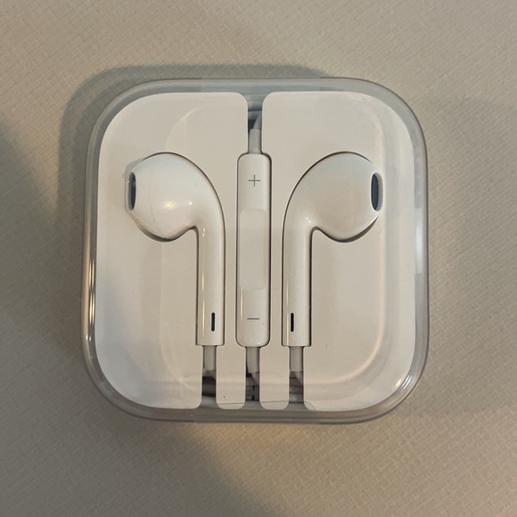 Apple Headphones Iphone New Earpods With 35 Mm Headphone Plug Wired
